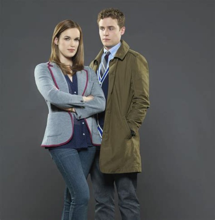 Iain De Caestecker photo 2