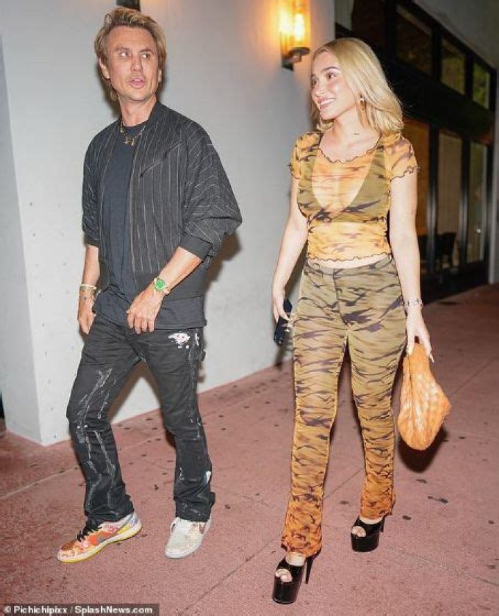 Is Camaryn Swanson engaged to Tyga? Who is Camaryn?