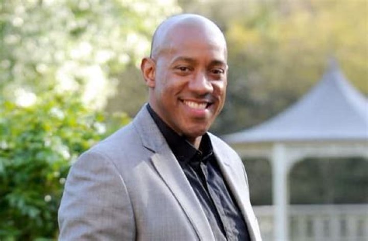 
Is Dion Dublin Gay? Age, Height, Net Worth 