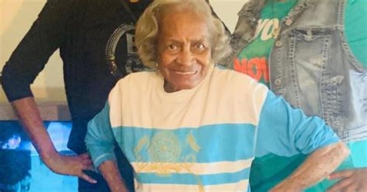 Is GrandMa Holla Still Alive Or Dead?