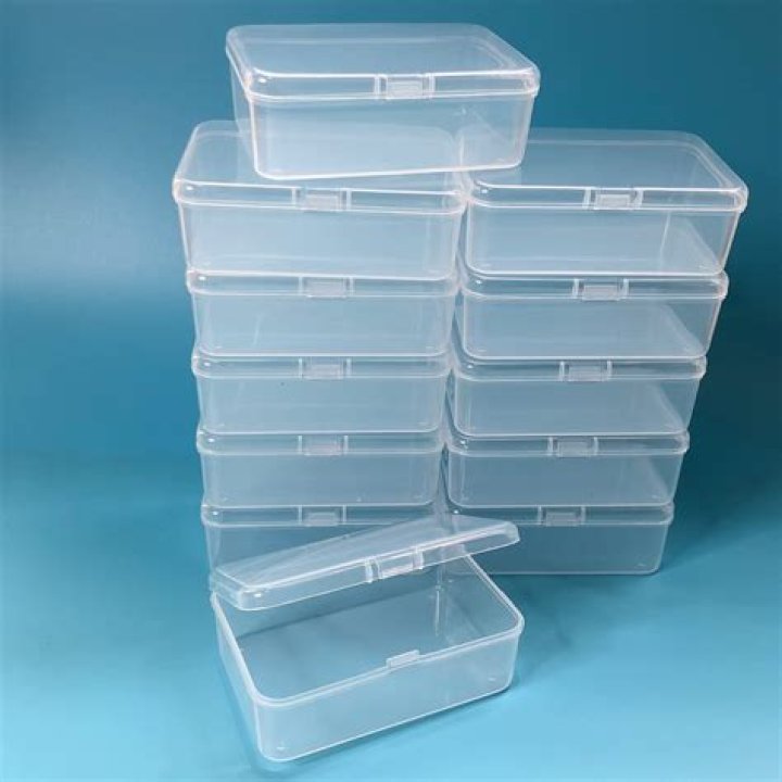 Is it cheaper to ship one big box or several small boxes?