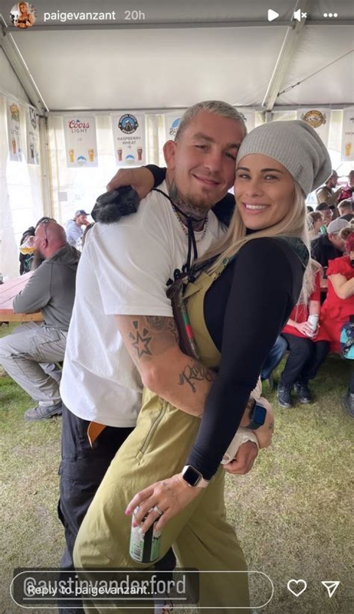 Is Paige Vanzant a lesbian?