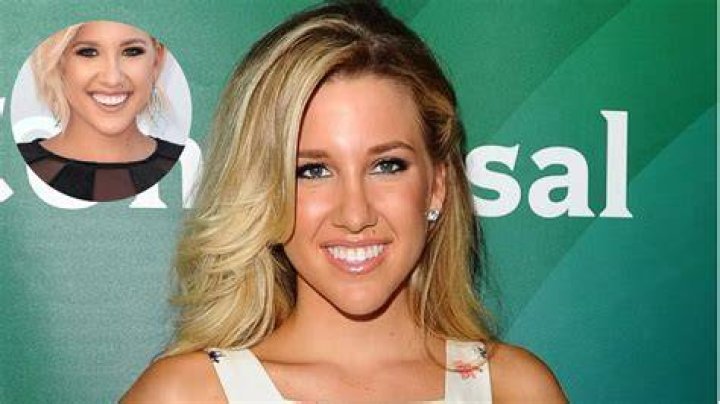 
Is Savannah Chrisley Lesbian? Age, Height, Net Worth 
