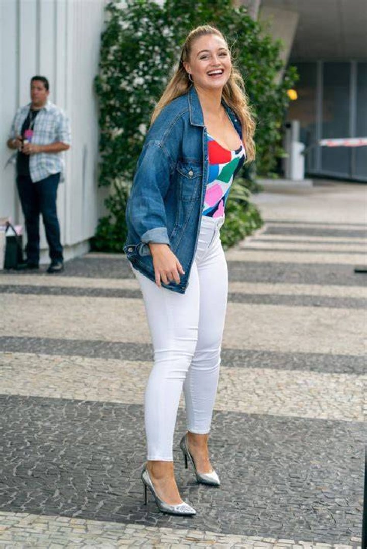 Iskra Lawrence photo