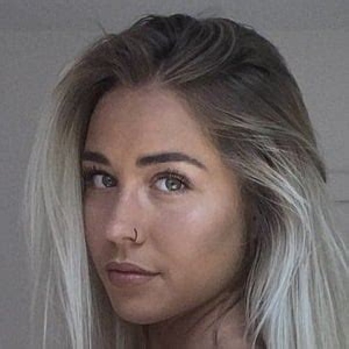 itsmiabeyer - Age, Family, Bio