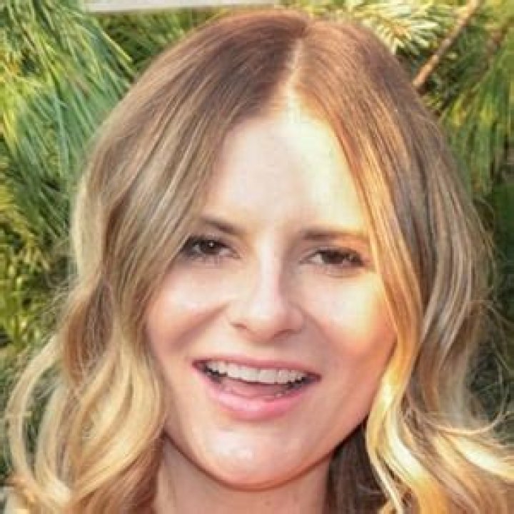 Jac Vanek - Age, Family, Bio