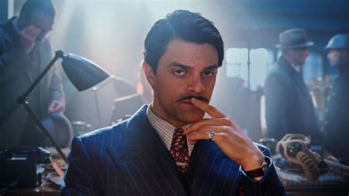 Jacob Fortune-Lloyd played a role, Townes, in the 2020 miniseries The Queen's of Gambit 