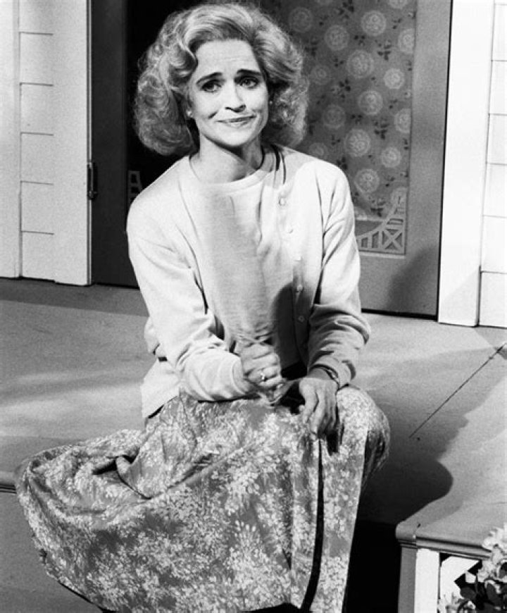 Jan Hooks photo 2
