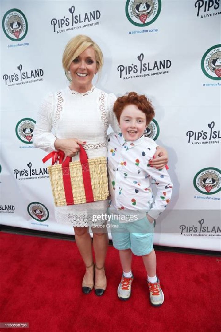 Jane Krakowski Has a Son Bennett Godley With Ex-Finance, Robert Godley