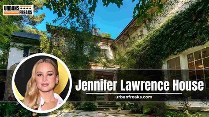 Jennifer Lawrence beautiful house located in Beverly Hills.