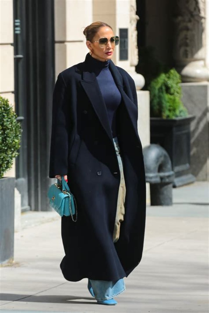 Jennifer Lopez looks chic and cozy in the Big Apple!