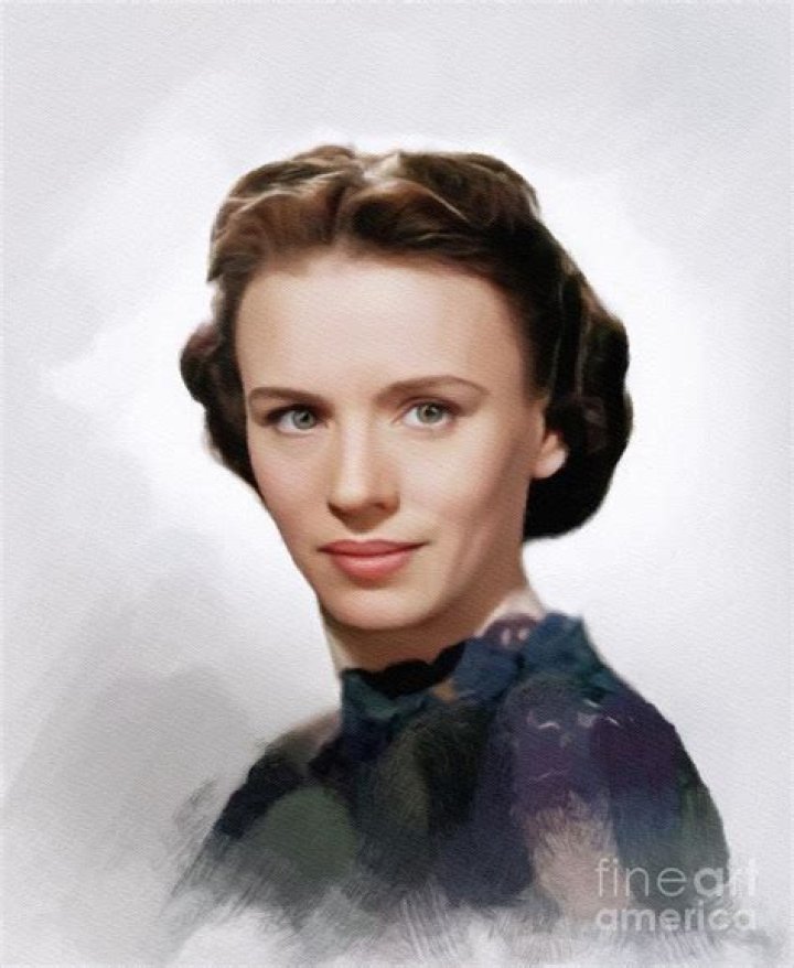 Jessica Tandy photo 2