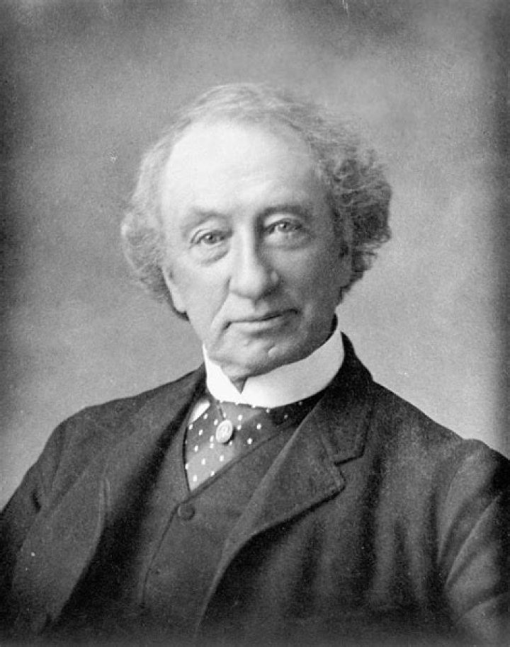 John MacDonald - Age, Family, Bio