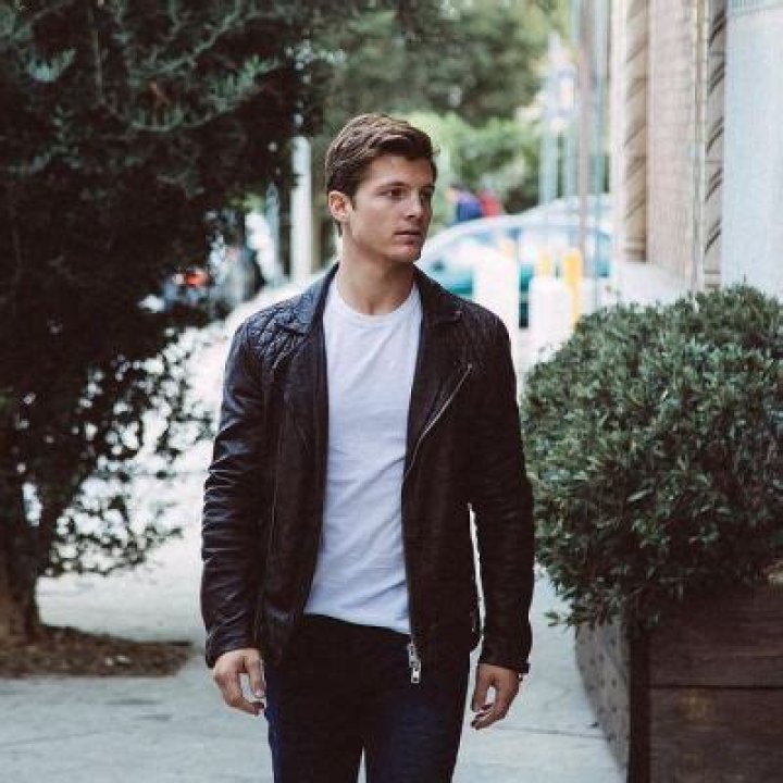Josh Herbert Bio (Wiki) 