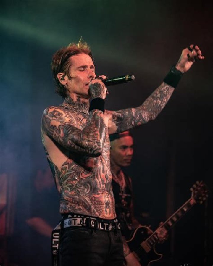 Josh Todd photo 3