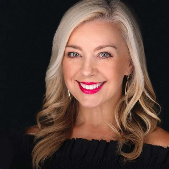 Journalist Laura Thomas has said goodbye to ABC15! Know about this weather reporter&rsquo;s career and life journey!