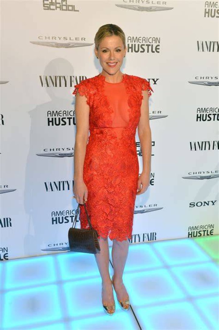 Kathleen Robertson Net Worth - Wiki, Age, Weight and Height, Relationships, Family, and More