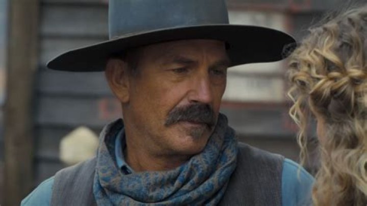 Kevin Costner (2)