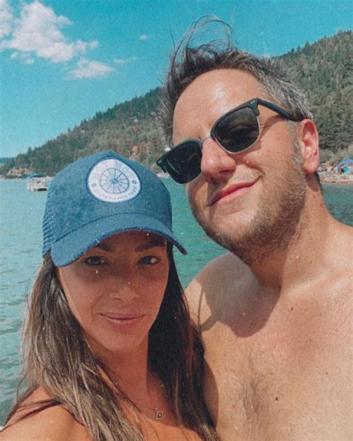Kristen Doute calls her break up with Ex Brian Carter “Conscious Uncoupling”! Check out Kristen’s 70s inspired At-Home office! Kristen Doute calls her break up with Ex Brian Carter “Conscious Uncoupling”! Check out Kristen’s 70s inspired At-Home office!