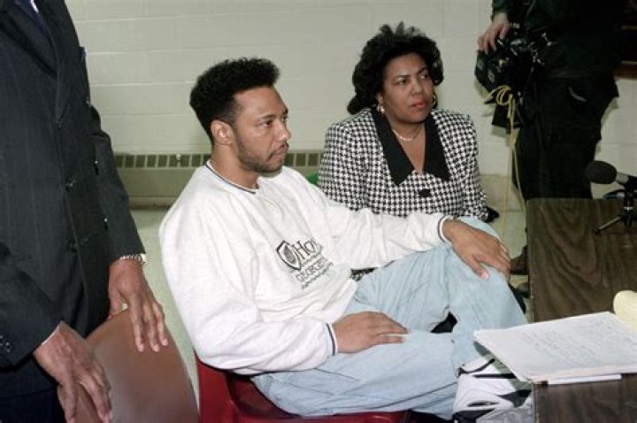 Larry Hoover with friends in The Statesville Prison. 