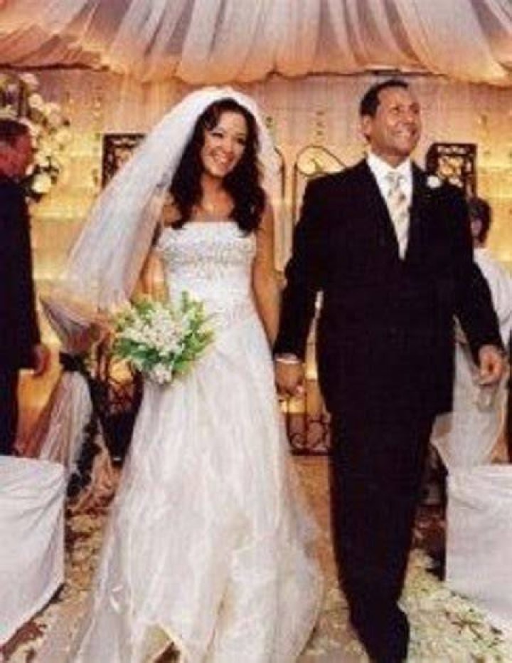 Leah Remini & Husband Angelo Pagan Shares a Beautiful Daughter Sofia Bella Pagan! Know his Married Life