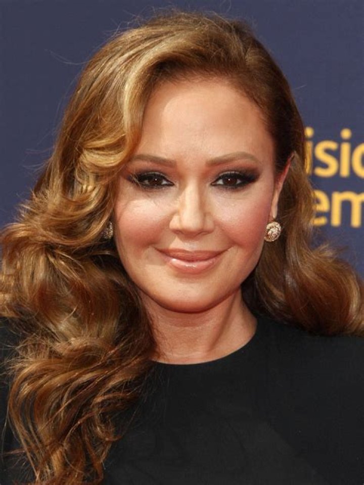 Leah Remini Reveals Estranged Father’s death Leah Remini's biological father dies without her knowledge
