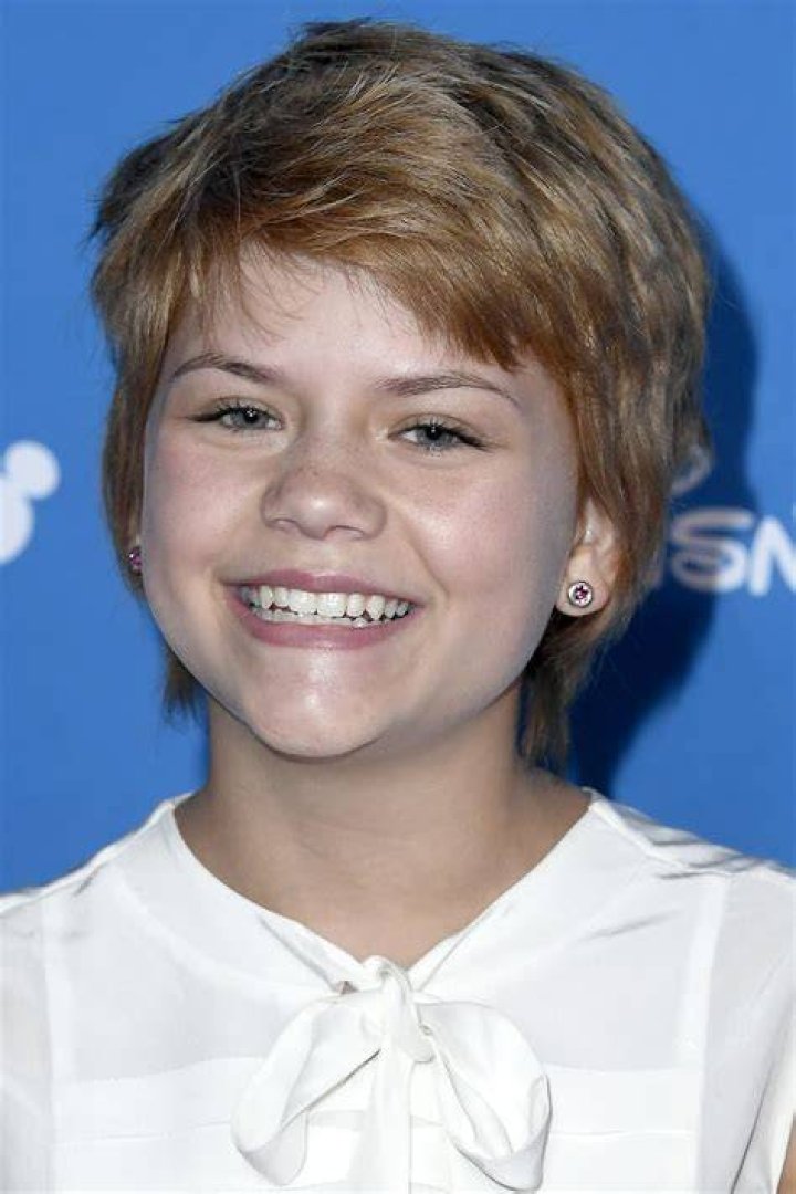 Lia McHugh - Age, Family, Bio