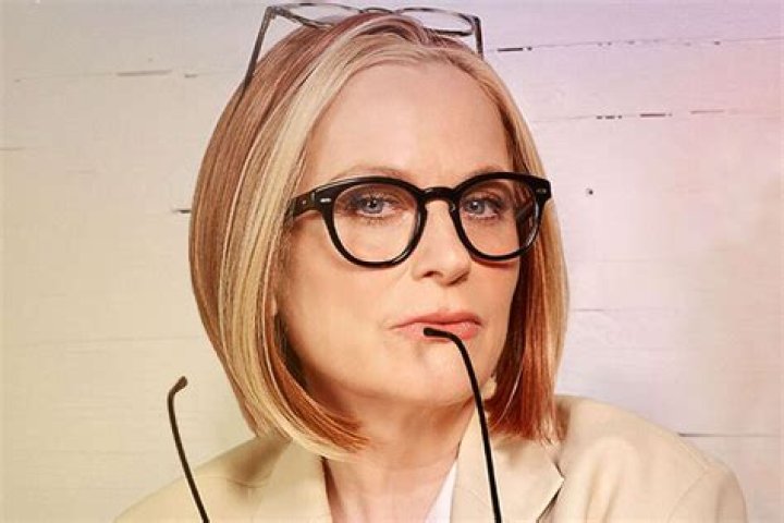 Liz Cackowski Bio (Wiki) 