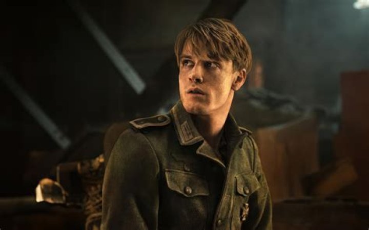 Louis Hofmann in All the Light We Cannot See
