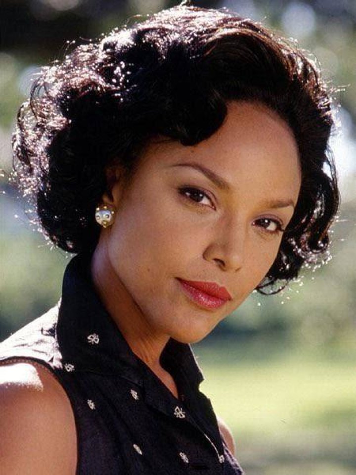 Lynn Whitfield photo 3