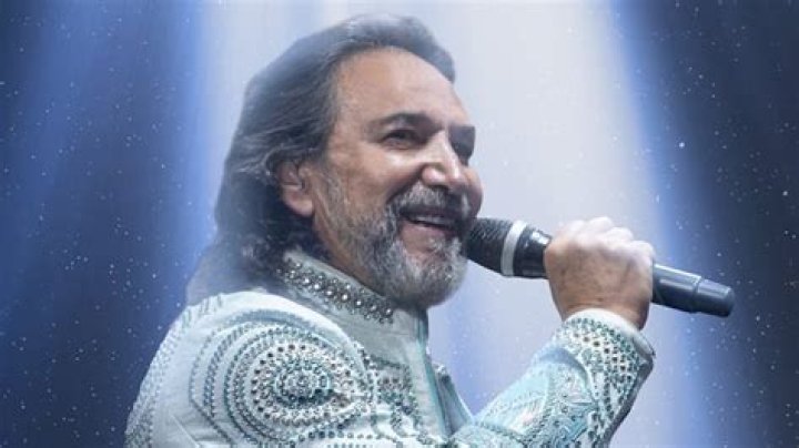 Marco Antonio Solís photo