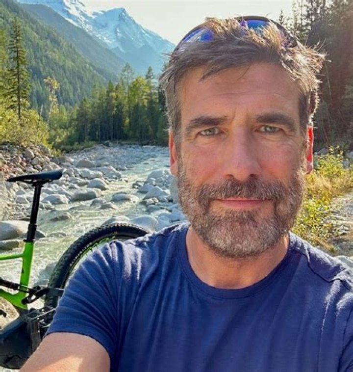 Matthew Robertson Bio (Wiki) 