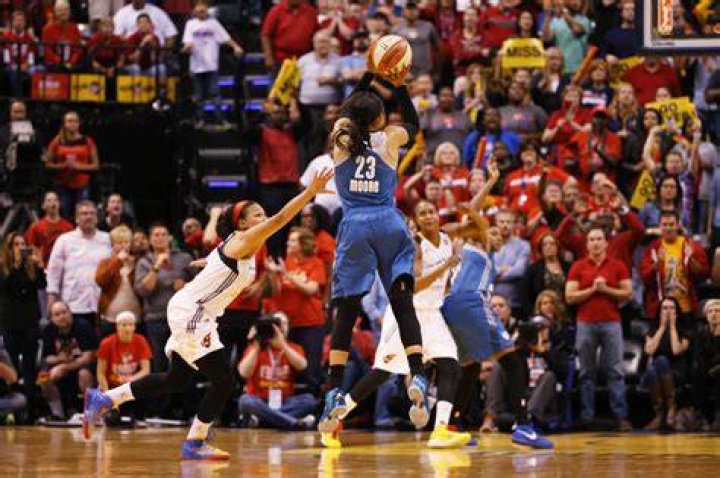 Maya Moore photo 2