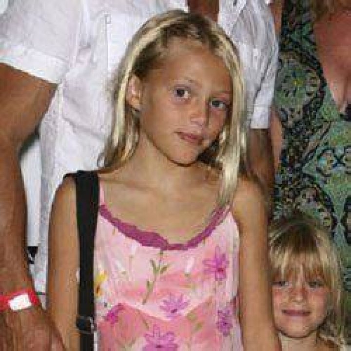 Maya VanDien - Age, Family, Bio