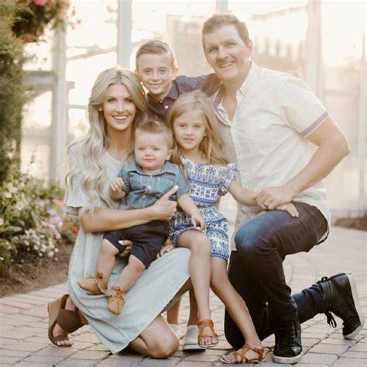 McKinli Hatch - Age, Family, Bio