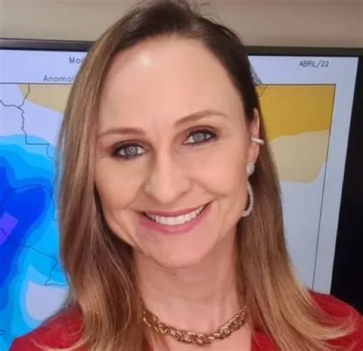 Melissa McLoughlin Bio (Wiki) 