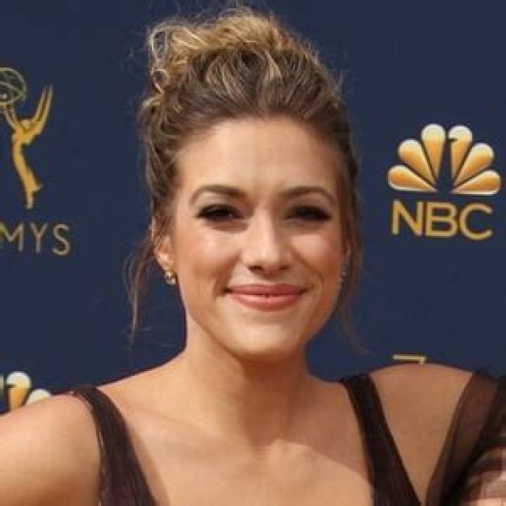 Mia Swier Bio (Wiki) 