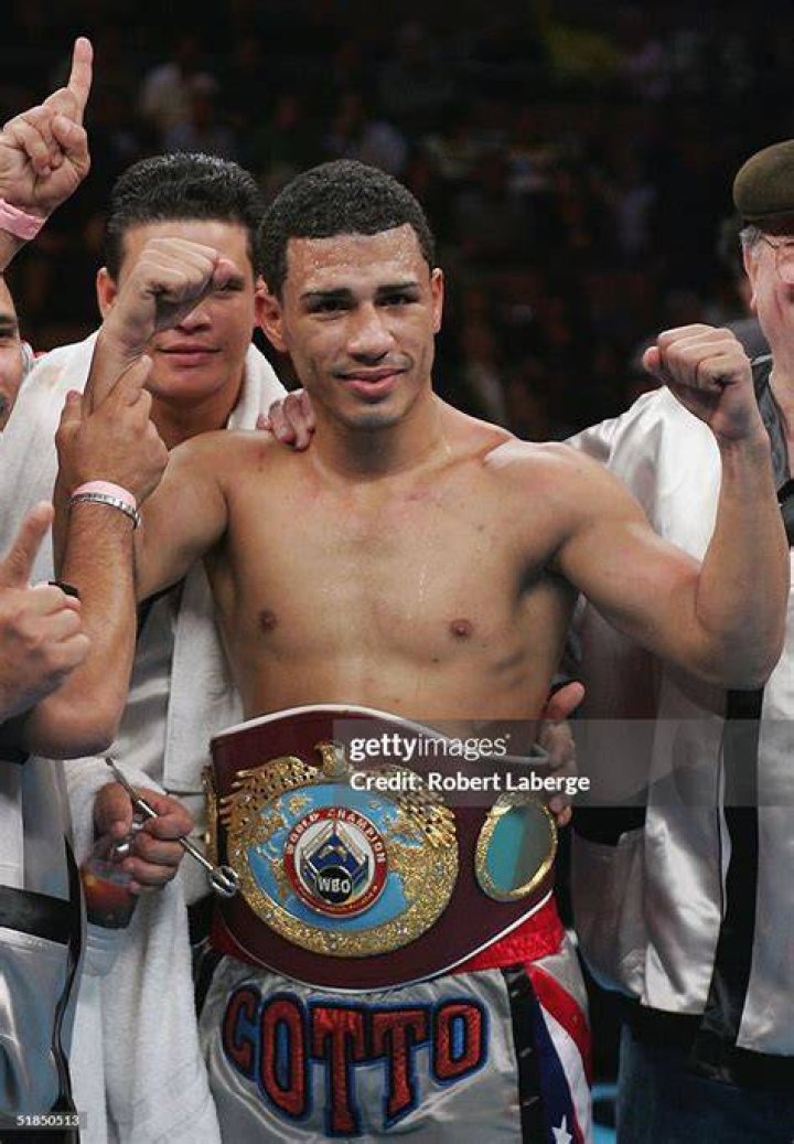 Miguel Cotto photo
