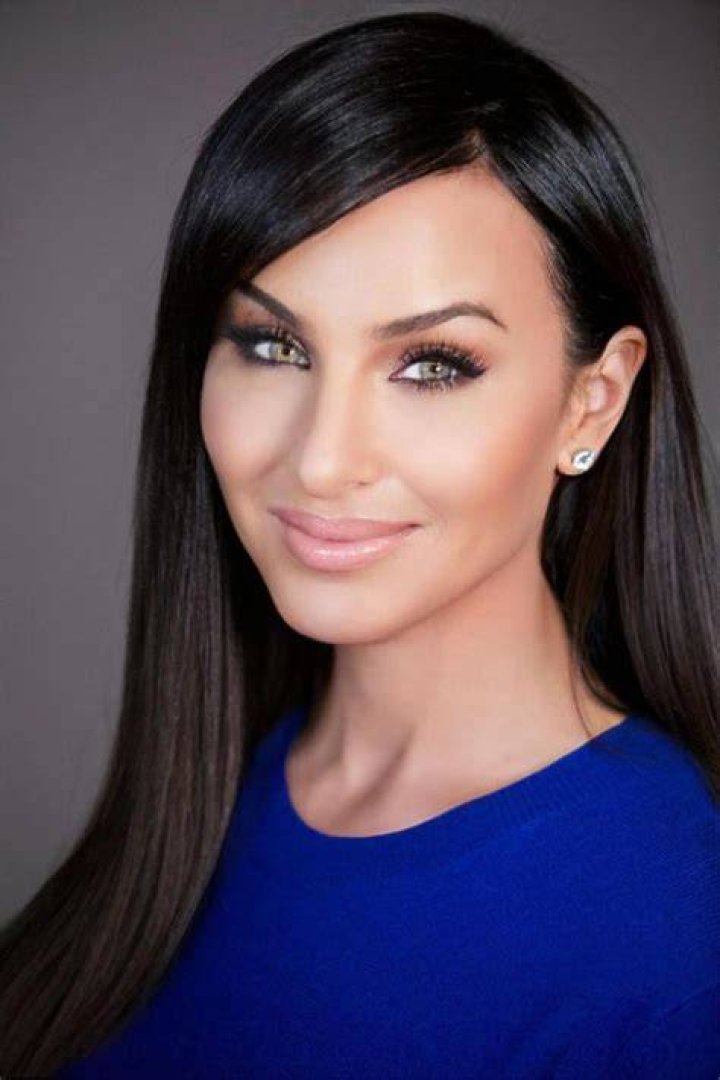 Molly Bloom photo 3