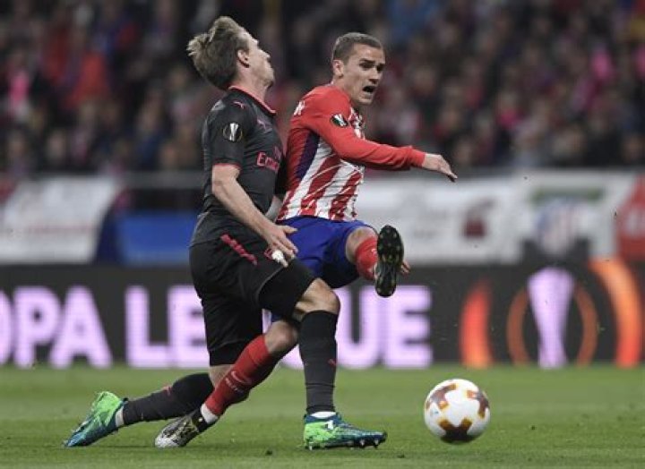 Nacho Monreal photo 2