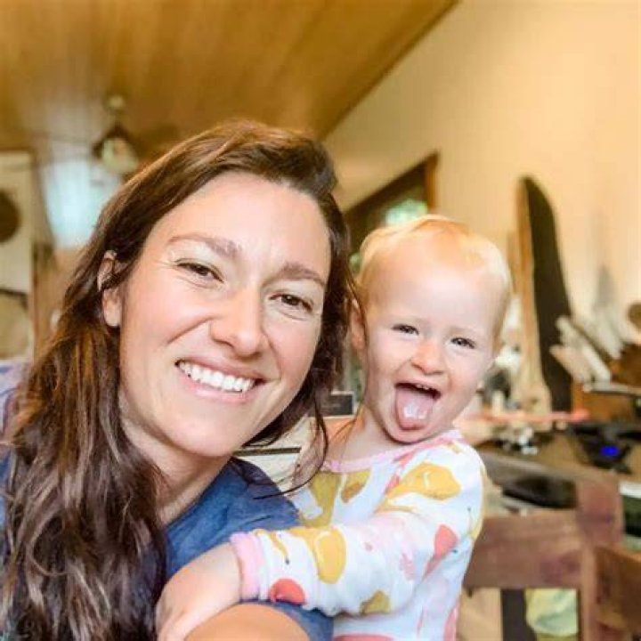 Nicole Harrison - Age, Family, Bio