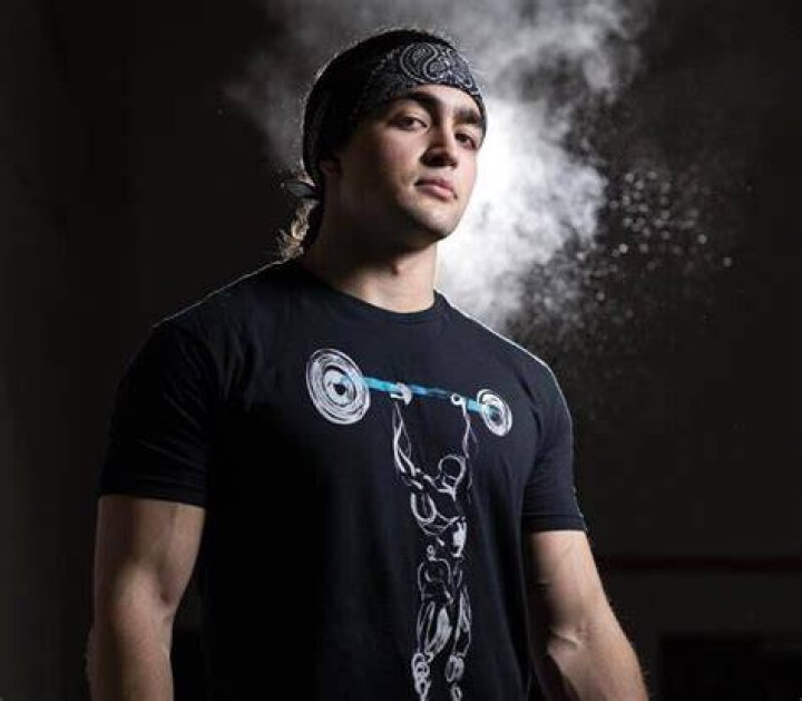 Omar Isuf - Trivia, Family, Bio