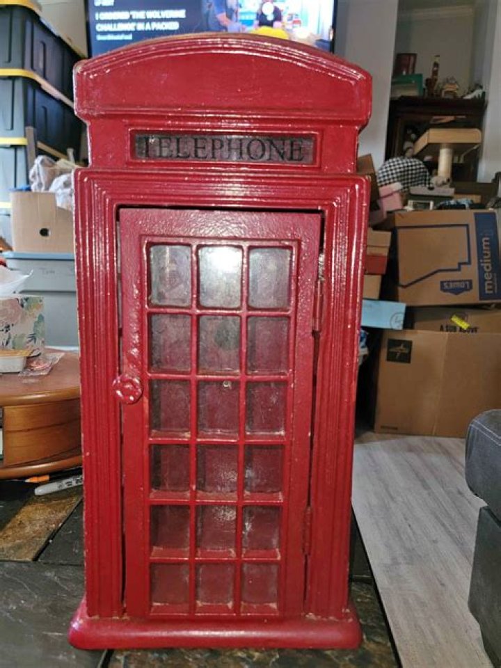 Phone Booth - Cast, Ages, Trivia