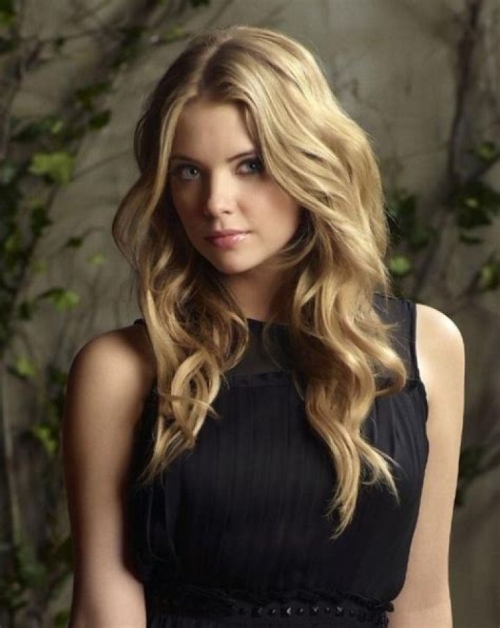 Pretty Little Liars actress Ashley Benson and&nbsp;supermodel, Cara Delevingne are having an alleged affair. Seeing each other and has been spotted publicly but not yet confirmed their relationship