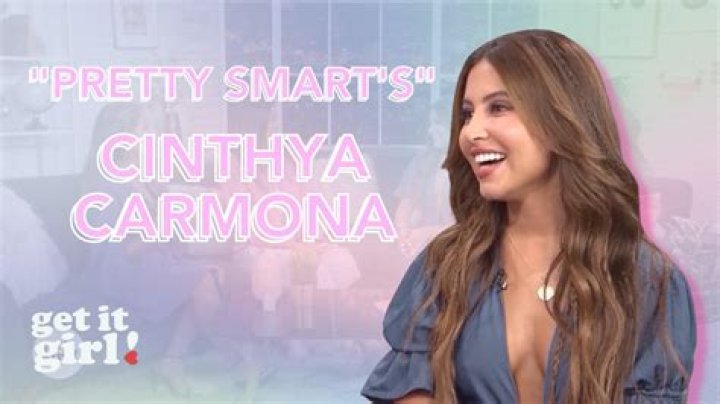 Pretty Smart, CINTHYA CARMONA