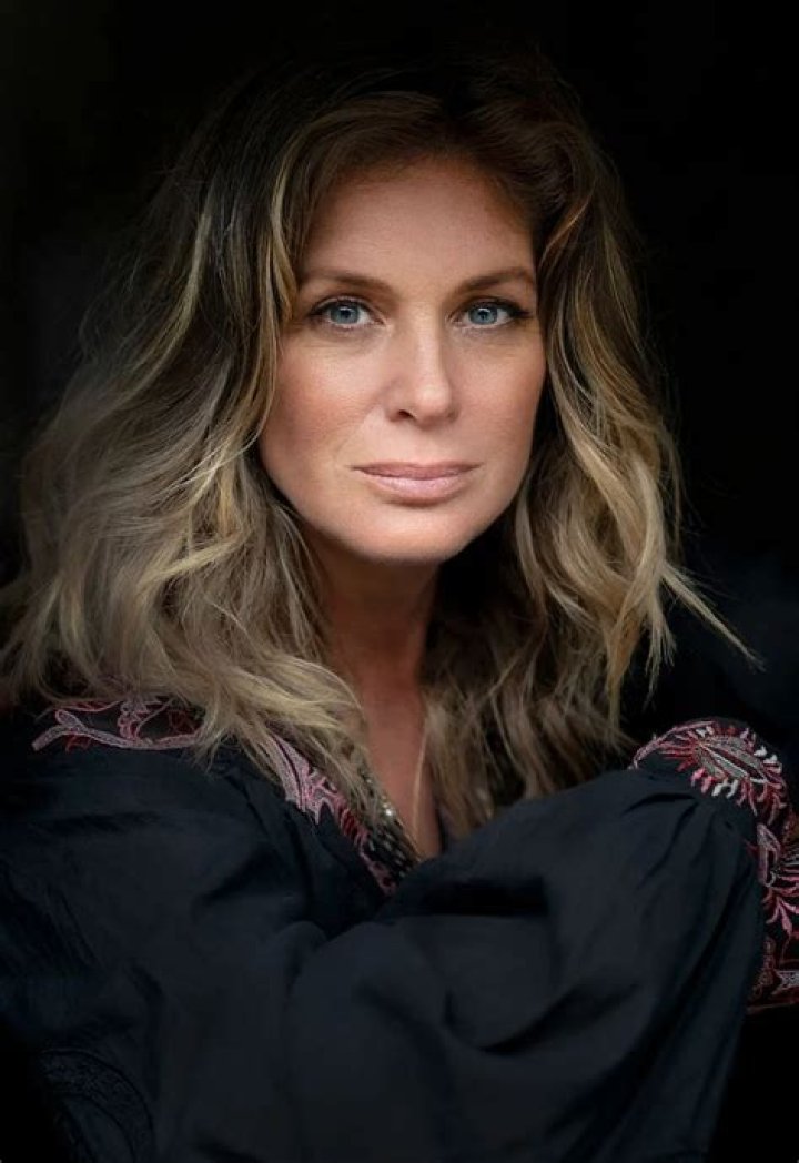 Rachel Hunter photo 2