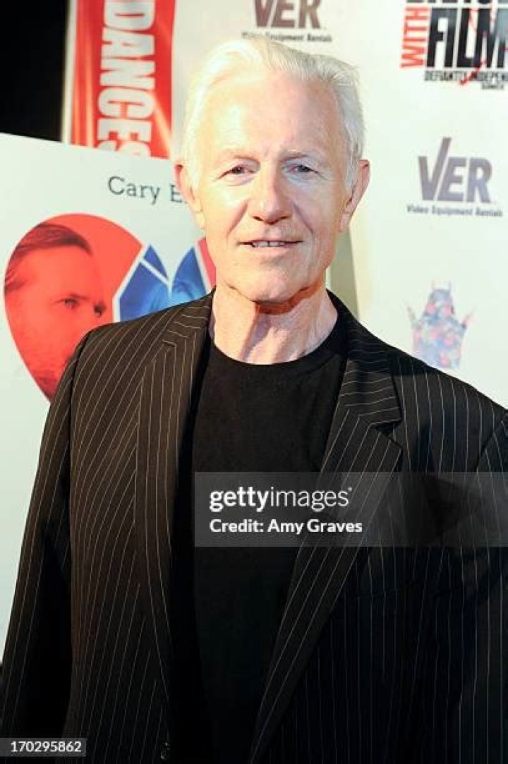 Raymond J. Barry photo