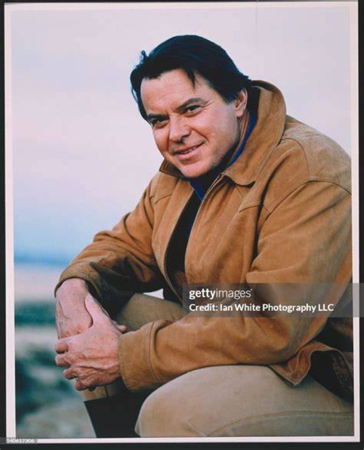 Robert Urich photo 3