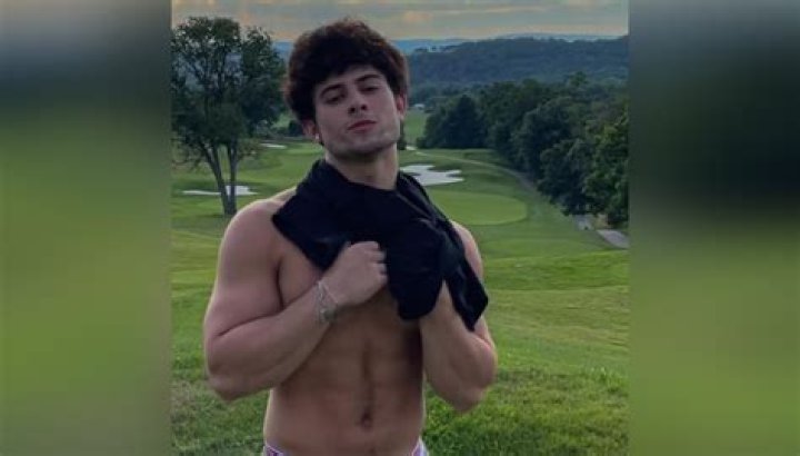 Ryan Clements Bio (Wiki) 