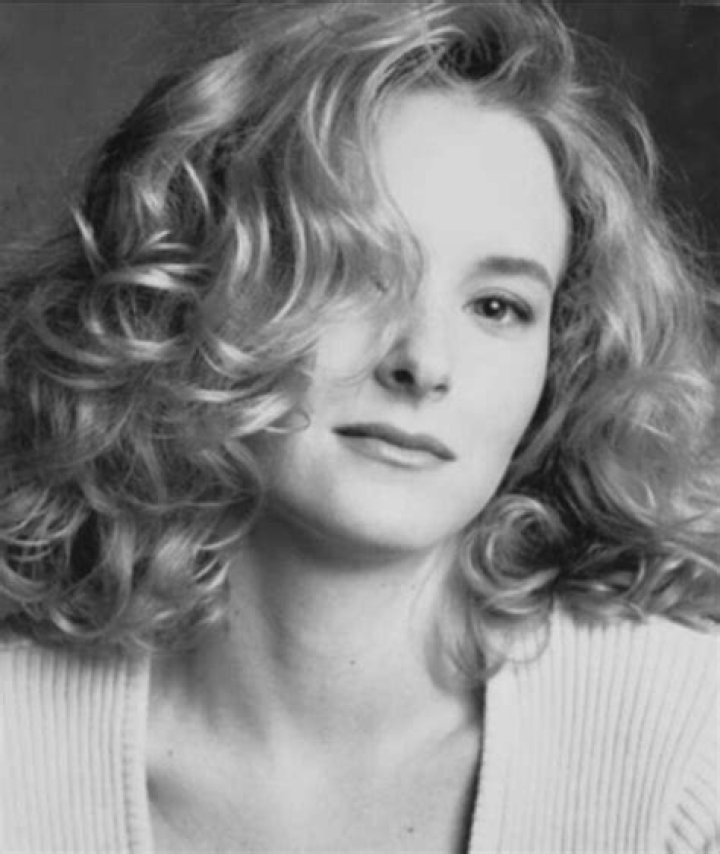 Sarah Trigger Bio (Wiki) 